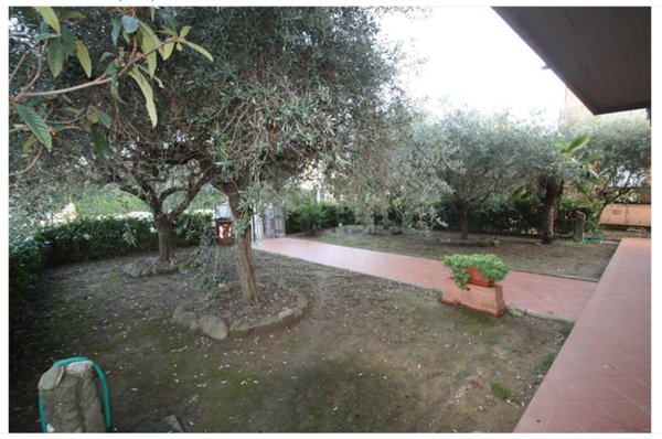 appartamento in vendita a Buggiano in zona Borgo a Buggiano