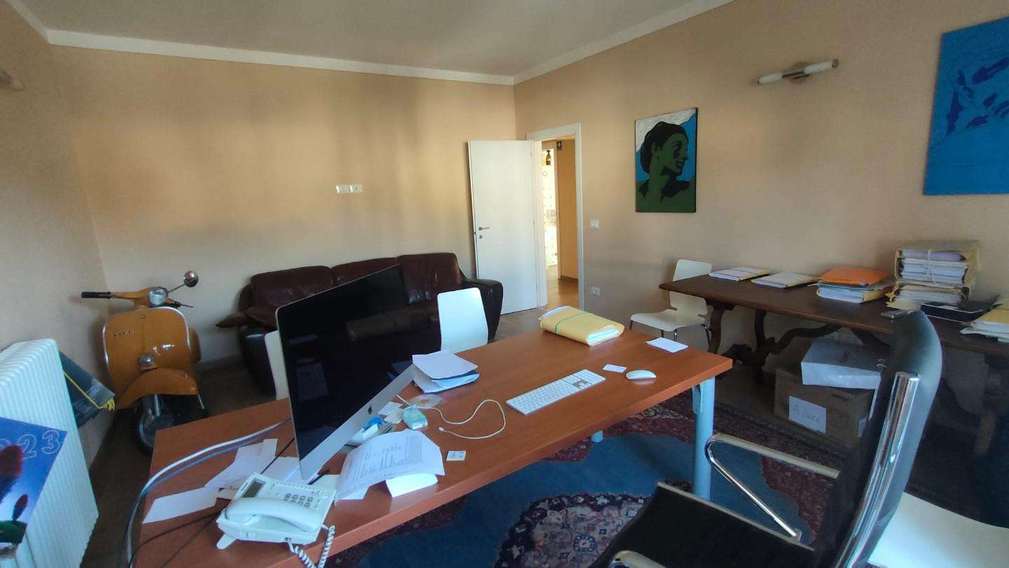 ufficio in vendita a Buggiano in zona Borgo a Buggiano