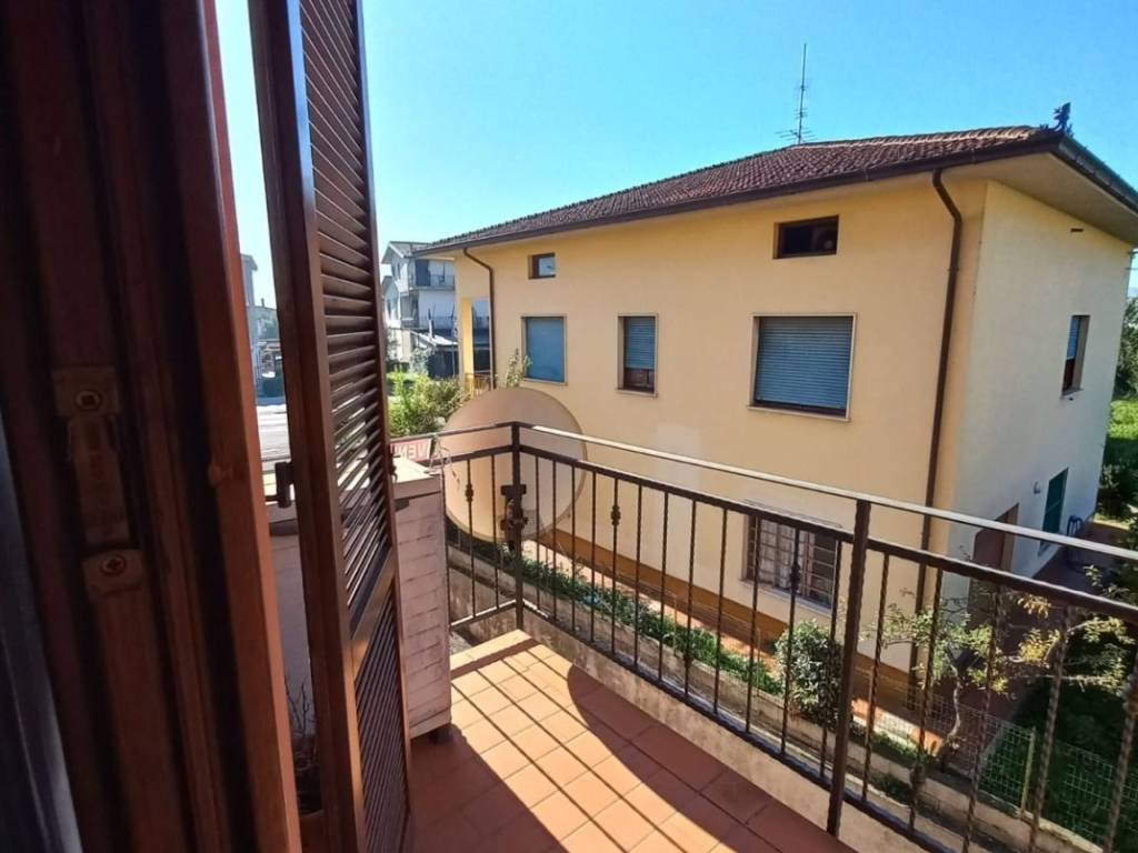 appartamento in vendita a Buggiano in zona Borgo a Buggiano