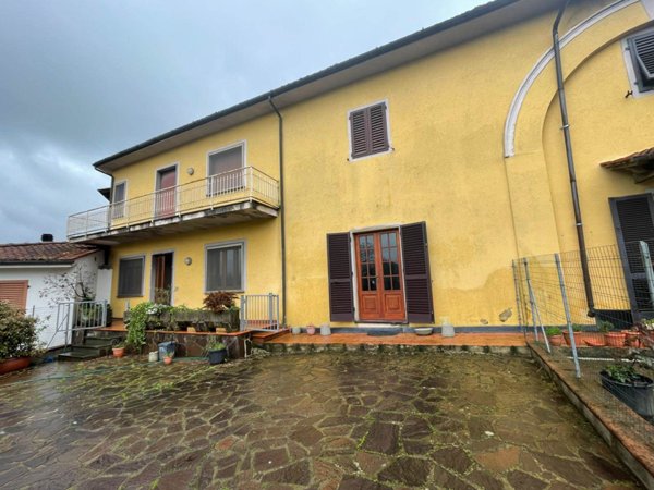 casa indipendente in vendita a Buggiano in zona Santa Maria