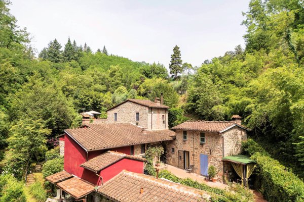 locale di sgombero in vendita a Buggiano in zona Colle di Buggiano