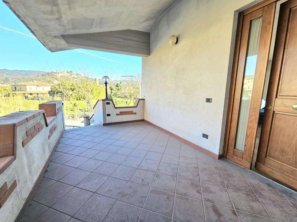 appartamento in vendita a Buggiano in zona Borgo a Buggiano