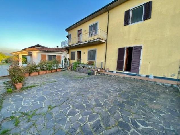 casa indipendente in vendita a Buggiano in zona Santa Maria