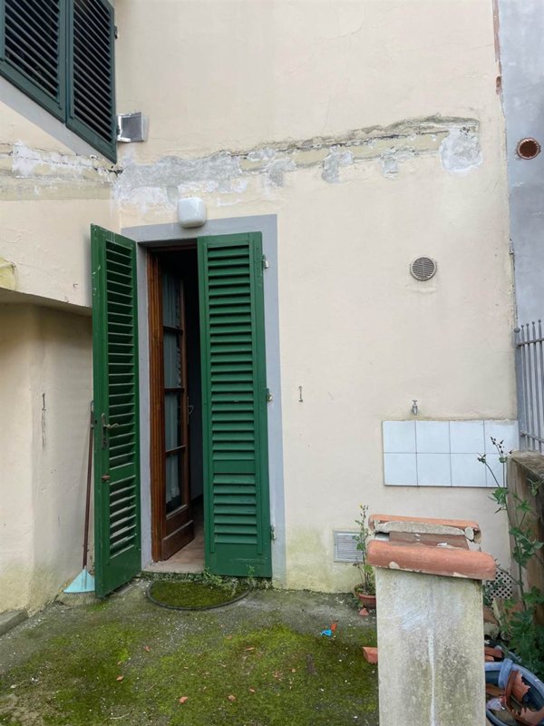 casa indipendente in vendita a Buggiano in zona Borgo a Buggiano