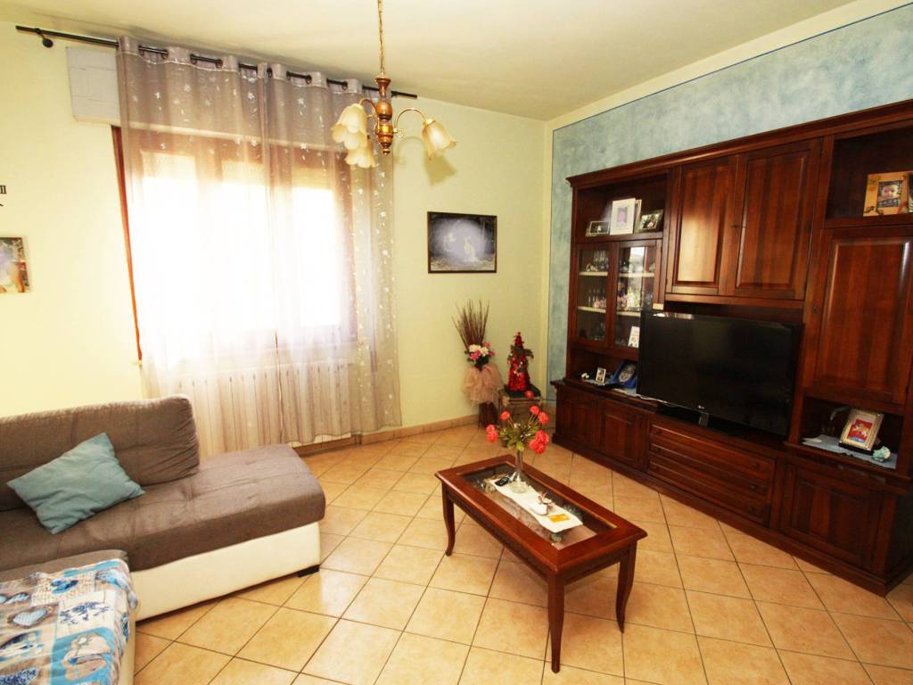 appartamento in vendita a Buggiano in zona Borgo a Buggiano