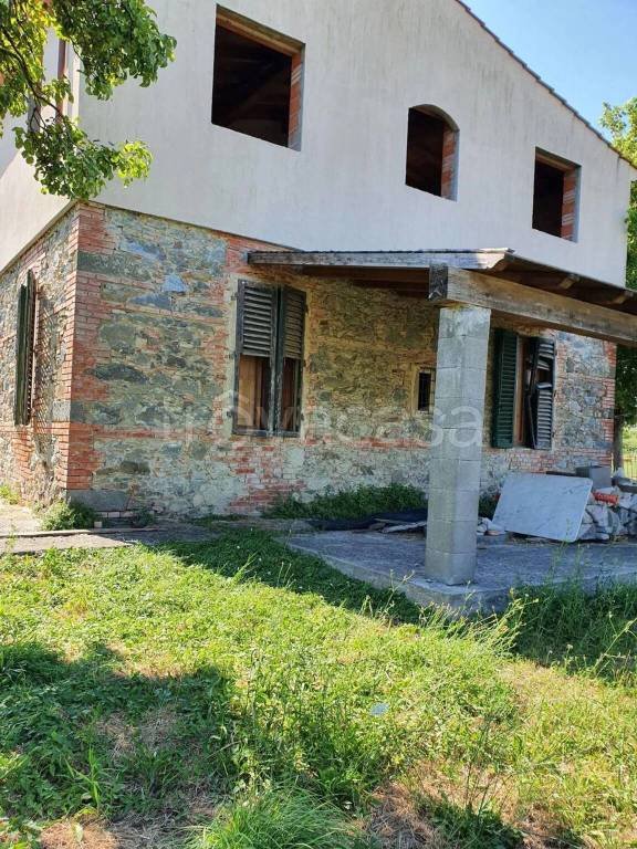 casa indipendente in vendita a Buggiano