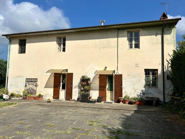 casa indipendente in vendita a Buggiano in zona Borgo a Buggiano