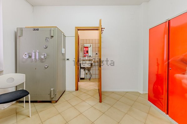 negozio in vendita a Buggiano