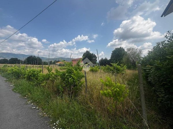 casa indipendente in vendita a Buggiano in zona Borgo a Buggiano
