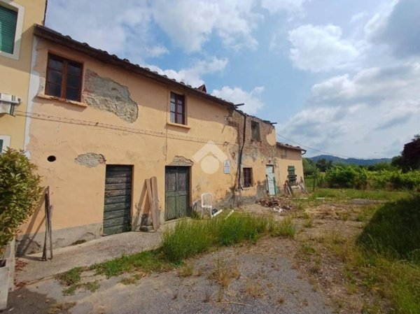 casa indipendente in vendita a Buggiano
