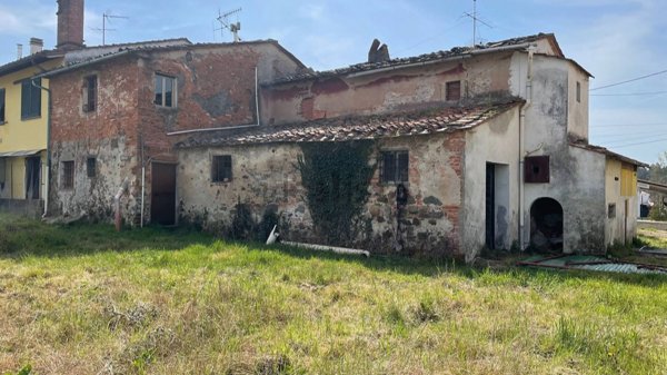 casa indipendente in vendita a Buggiano in zona Borgo a Buggiano