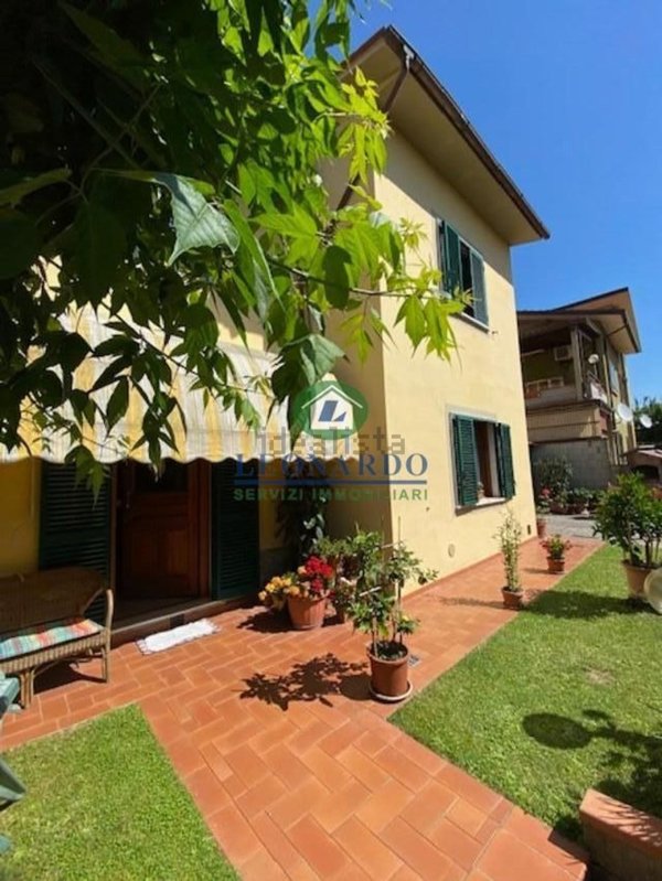 casa indipendente in vendita a Buggiano