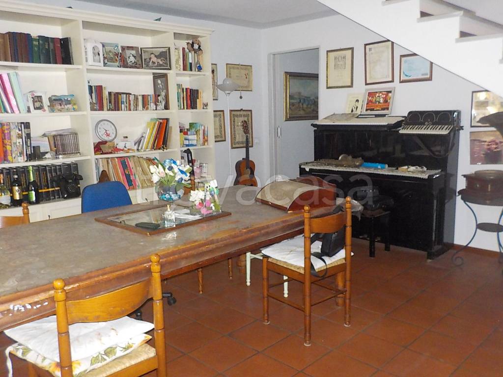 casa indipendente in vendita a Buggiano