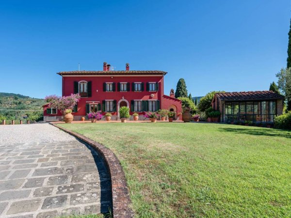 casa indipendente in vendita a Buggiano in zona Borgo a Buggiano