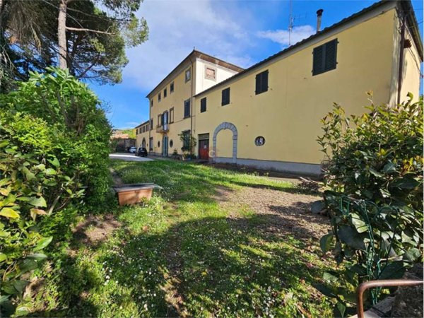 casa indipendente in vendita a Buggiano in zona Borgo a Buggiano