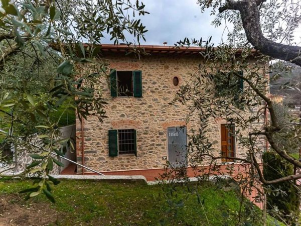 casa indipendente in vendita a Buggiano