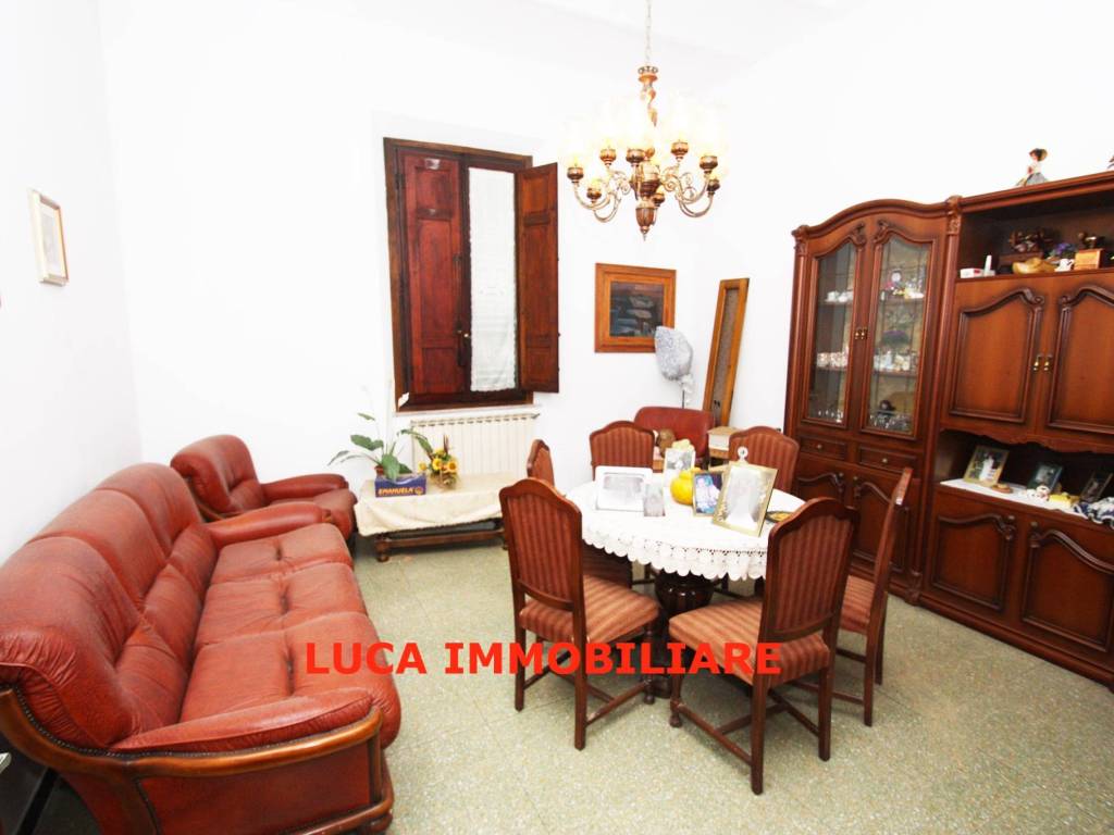 appartamento in vendita a Buggiano in zona Borgo a Buggiano