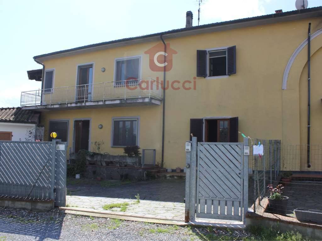 casa indipendente in vendita a Buggiano in zona Borgo a Buggiano