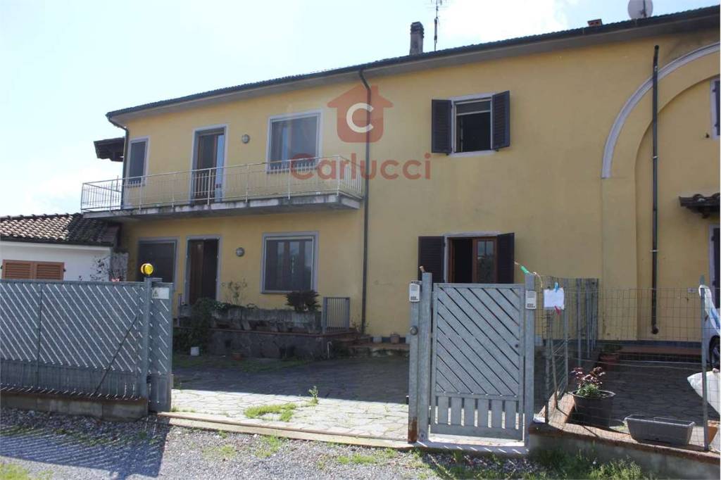 casa indipendente in vendita a Buggiano in zona Borgo a Buggiano