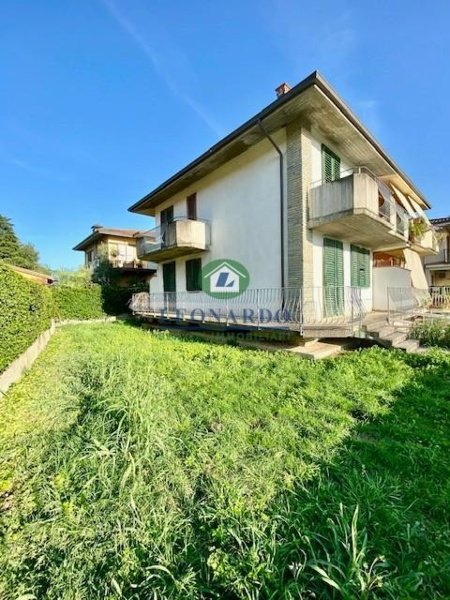 casa indipendente in vendita a Buggiano in zona Borgo a Buggiano