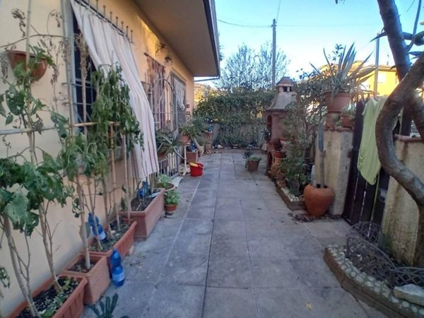 appartamento in vendita a Buggiano in zona Borgo a Buggiano