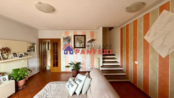 casa indipendente in vendita a Buggiano in zona Borgo a Buggiano