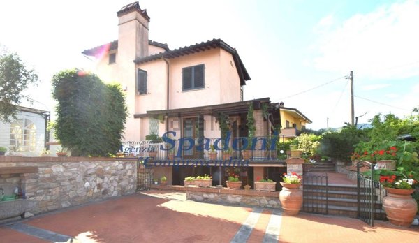 casa indipendente in vendita a Buggiano