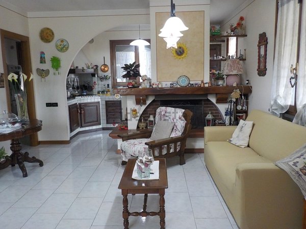 appartamento in vendita a Buggiano in zona Borgo a Buggiano