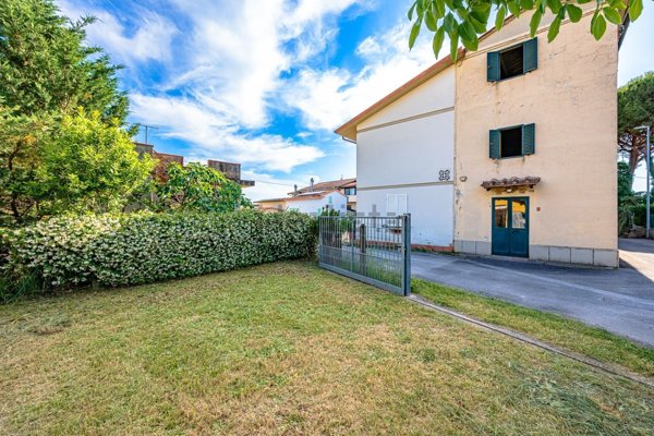 casa indipendente in vendita a Buggiano in zona Borgo a Buggiano
