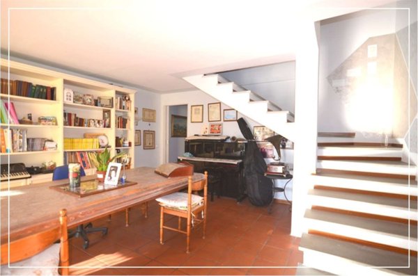 casa indipendente in vendita a Buggiano in zona Santa Maria