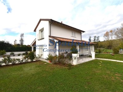 casa indipendente in vendita a Buggiano