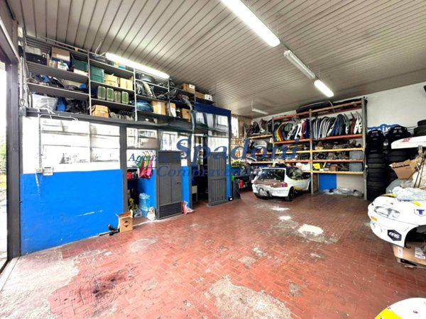 locale commerciale in vendita a Buggiano in zona Borgo a Buggiano