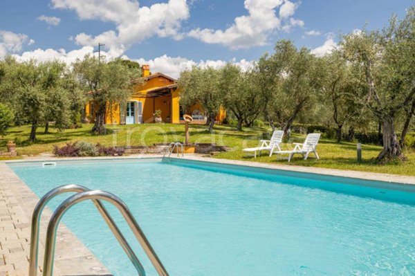 casa indipendente in vendita a Buggiano in zona Borgo a Buggiano