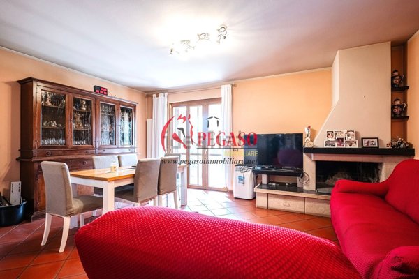 casa indipendente in vendita a Buggiano in zona Borgo a Buggiano