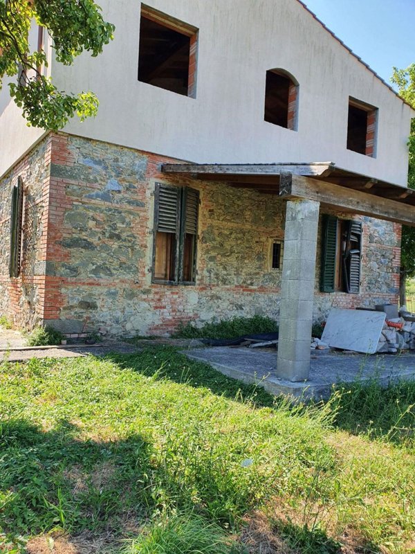 casa indipendente in vendita a Buggiano