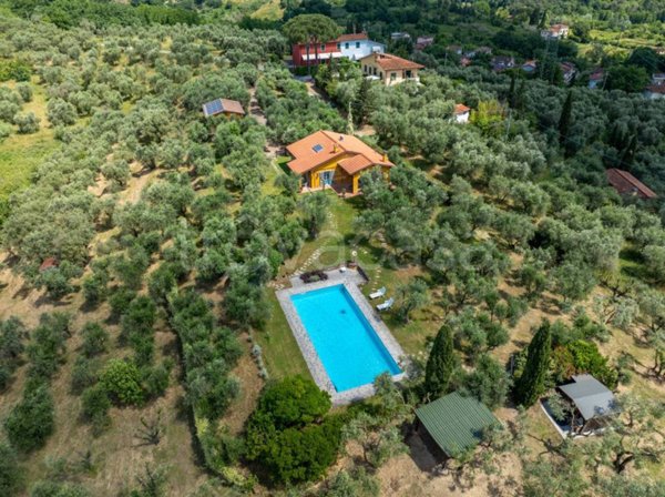 casa indipendente in vendita a Buggiano