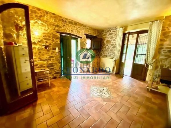 casa indipendente in vendita a Buggiano in zona Borgo a Buggiano