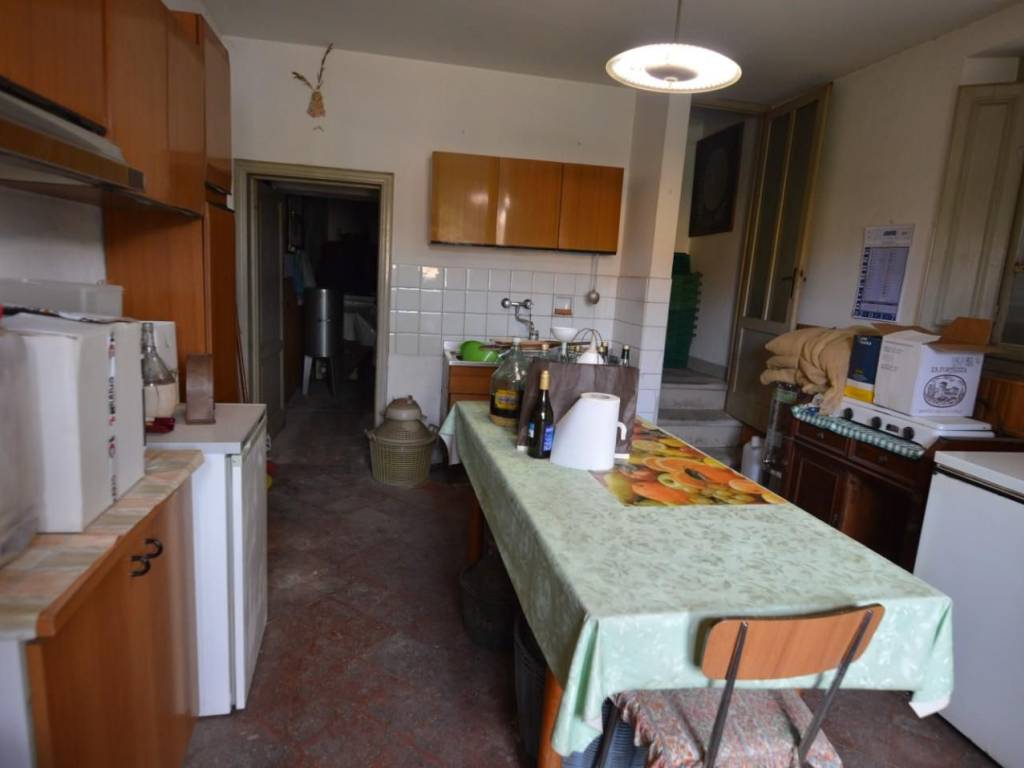 casa indipendente in vendita a Buggiano in zona Borgo a Buggiano