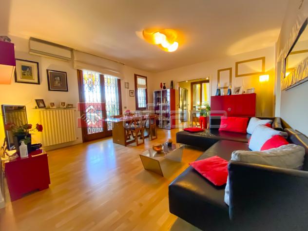 appartamento in vendita a Buggiano in zona Santa Maria