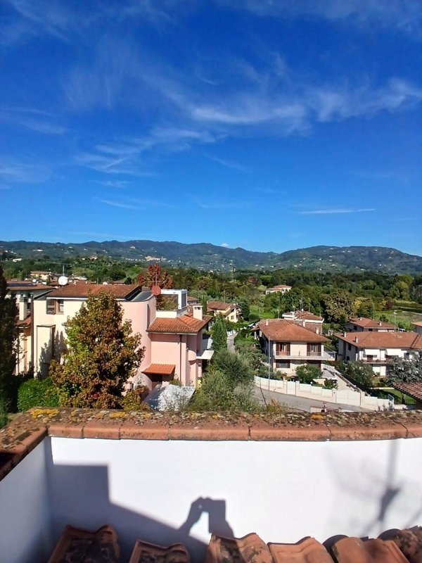 casa indipendente in vendita a Buggiano