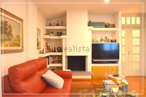 casa indipendente in vendita a Buggiano in zona Borgo a Buggiano