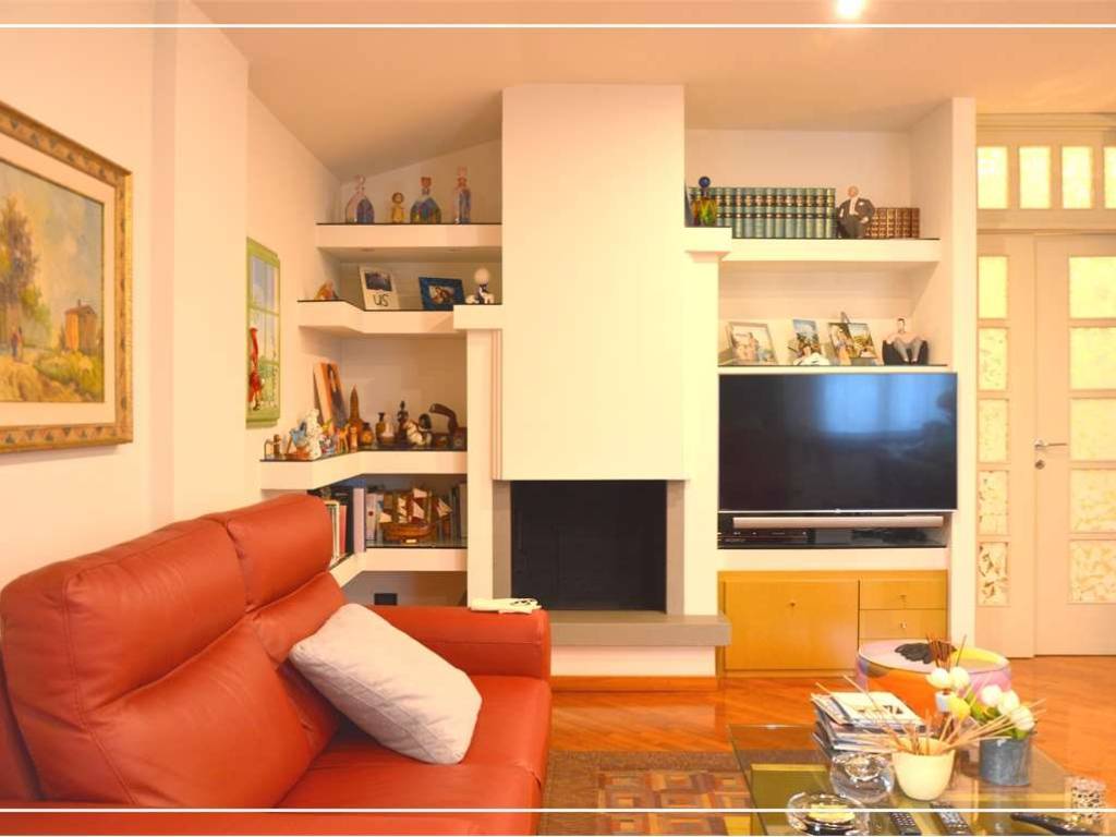 casa indipendente in vendita a Buggiano in zona Borgo a Buggiano