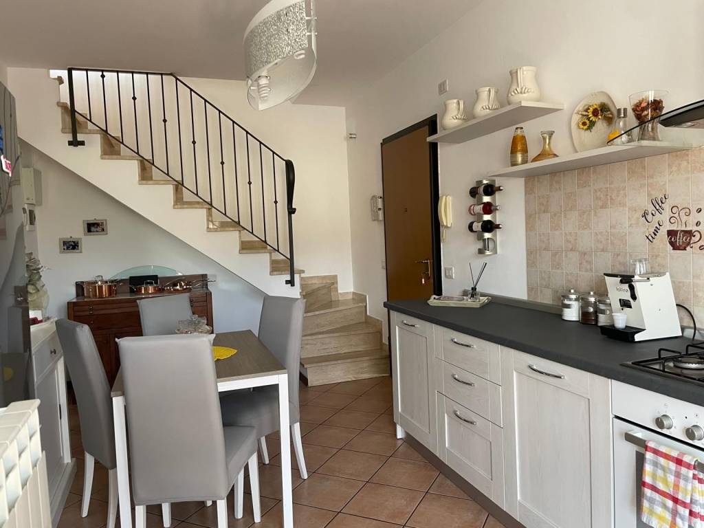 appartamento in vendita a Buggiano in zona Borgo a Buggiano