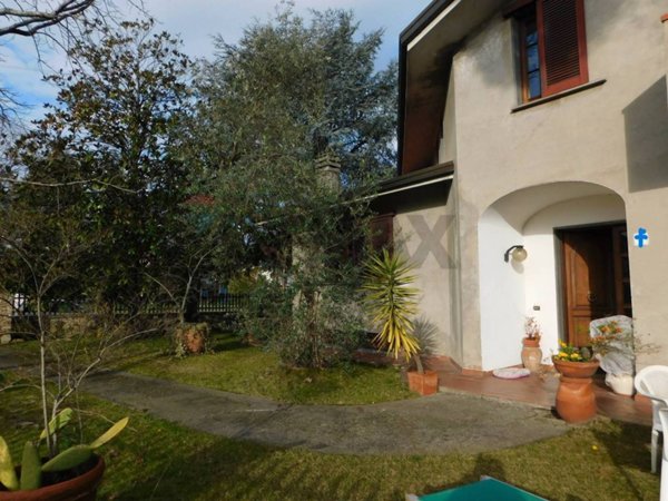 casa indipendente in vendita a Buggiano