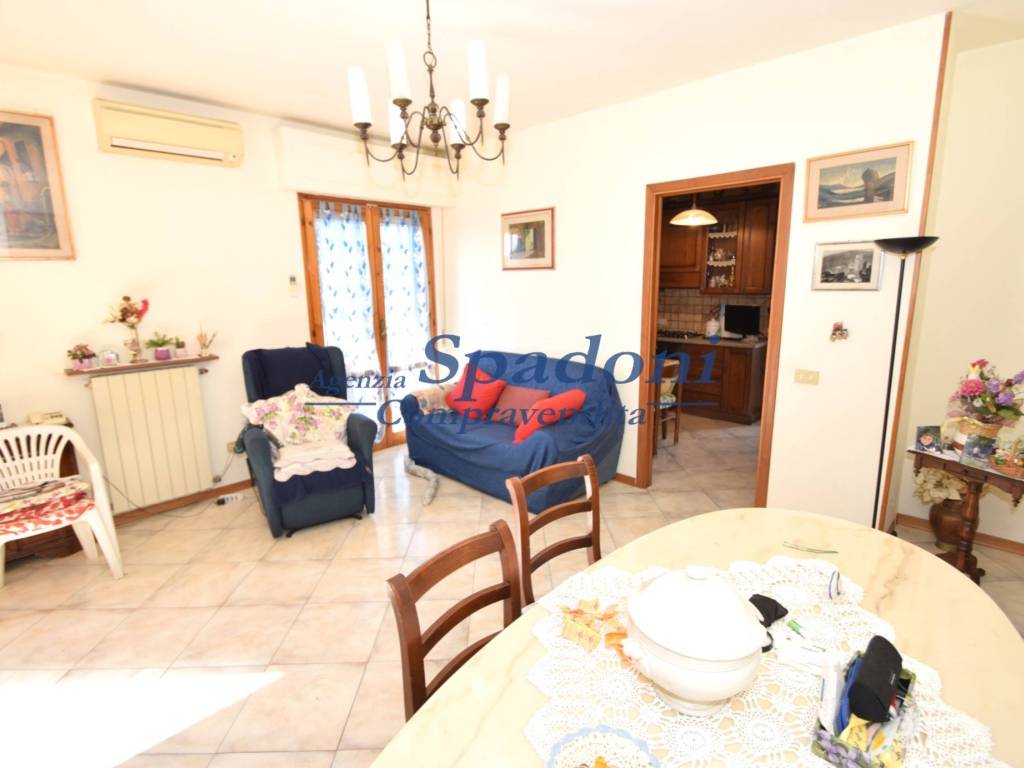 appartamento in vendita a Buggiano in zona Borgo a Buggiano