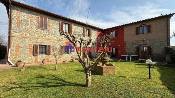casa indipendente in vendita a Buggiano in zona Borgo a Buggiano