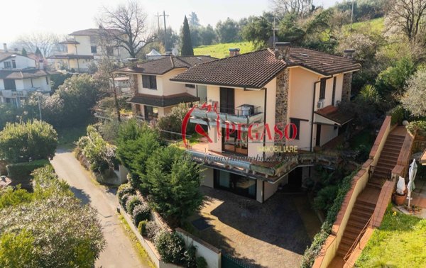 casa indipendente in vendita a Buggiano