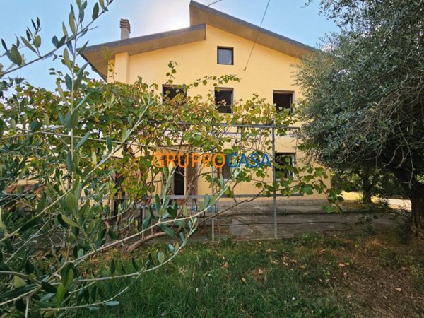 casa indipendente in vendita a Buggiano in zona Santa Maria