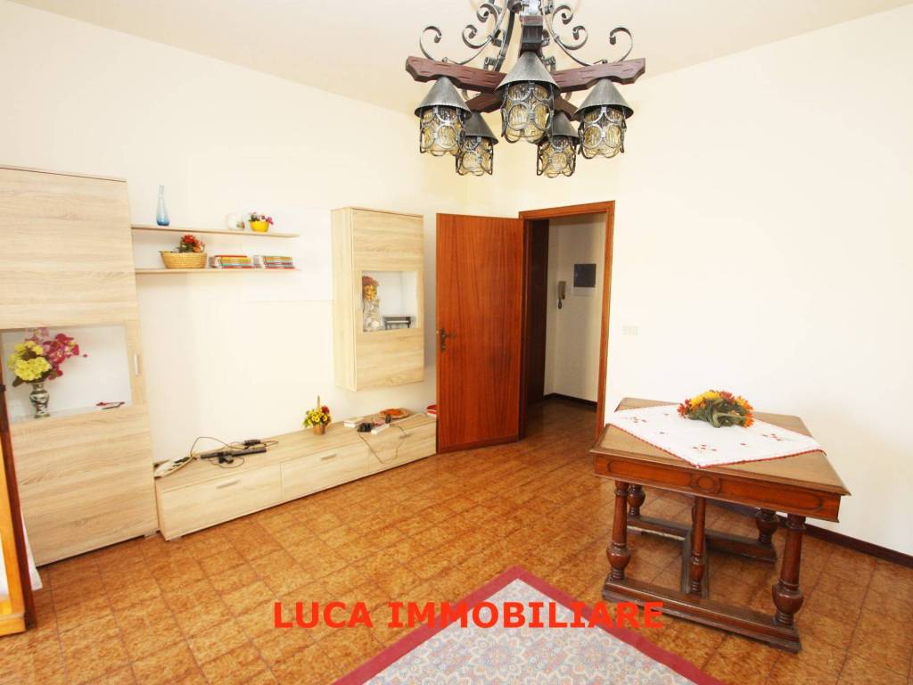 appartamento in vendita a Buggiano in zona Borgo a Buggiano