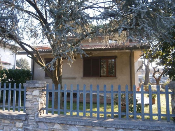 casa indipendente in vendita a Buggiano in zona Santa Maria